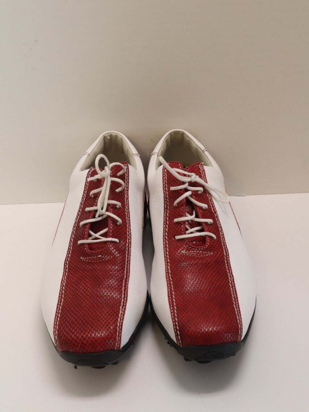 FootJoy Lopro Collection White Red Snakeskin Women's Golf Shoes Size 81/2M